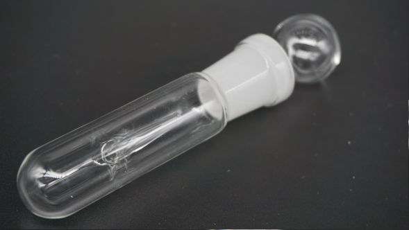 Aquarium tank use worm catch pen